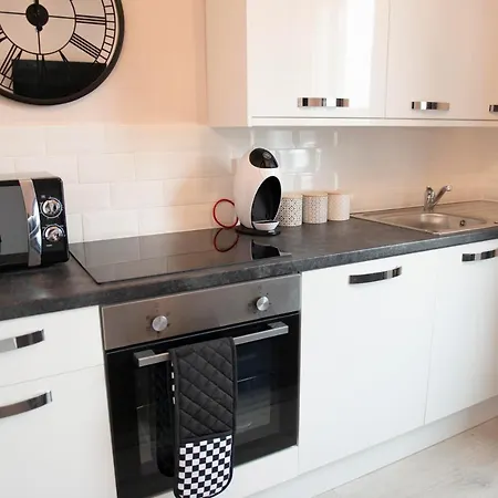 Charles Alexander Short Stay - Highcliffe Apartments Cleveleys Buitenkant foto