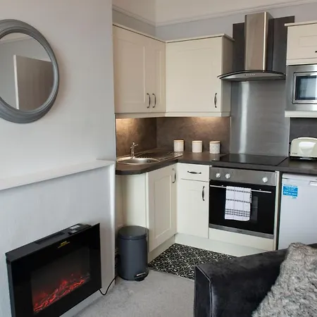 Charles Alexander Short Stay - Highcliffe Apartments Cleveleys Buitenkant foto