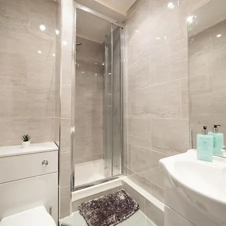 Charles Alexander Short Stay - Highcliffe Apartments Cleveleys Buitenkant foto