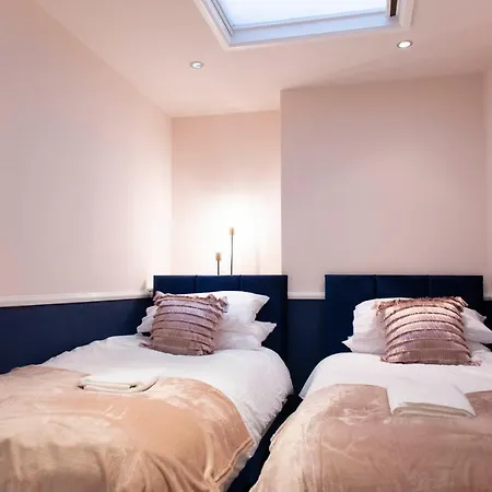 Charles Alexander Short Stay - Highcliffe Apartments Cleveleys Buitenkant foto
